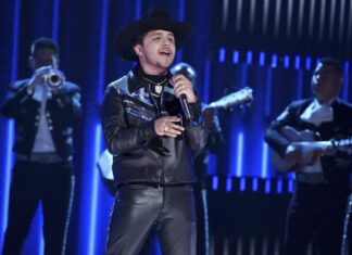 Christian Nodal: “Me gusta hacer música para que la gente no se sienta sola en el mundo»