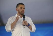 «Si me pasa algo, el Estado es responsable», David Chávez confirma que «por amenazas», su familia abandonó el país