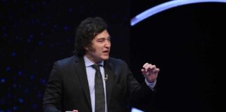 Milei confirma dolarizar y cerrar el Banco Central entre las constantes consultas de Massa