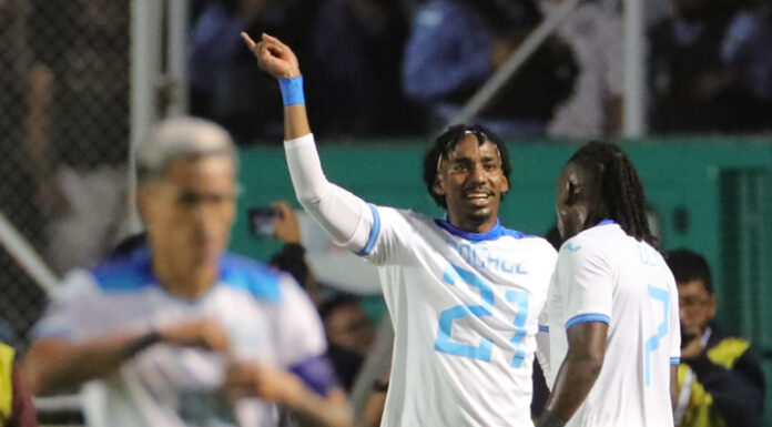 Honduras venció 2-0 a México en el partido de ida de los cuartos de final de la Liga de Naciones