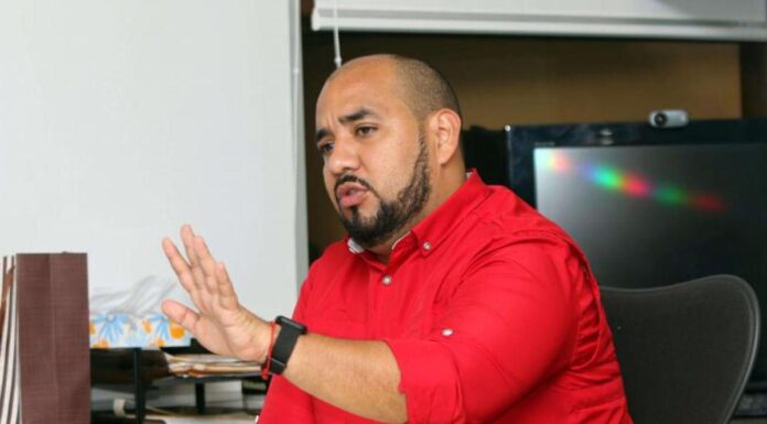 Ministro de Educación revela que ha tenido la intención de migrar por la desesperanza que se vive en el país