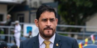 Ministro de Defensa: «La presidenta Castro tiene la atribución de nombrar al jefe de FFAA y junta de comandantes»