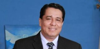 Pastor Roy Santos denuncia persecución política y dice que «Quieren callar mi voz, pero no lo lograrán”