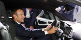 Macron anuncia el automóvil eléctrico por 100 euros al mes para hogares de bajos ingresos