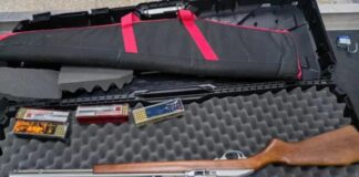 Decomisan un rifle con más de 100 municiones en aduana del aeropuerto Ramón Villeda Morales