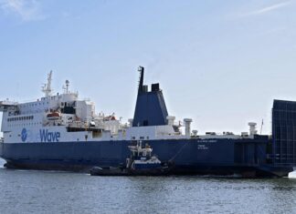 Costa Rica confirma que el ferry de carga con El Salvador está suspendido