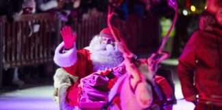 Santa Claus ya está repartiendo regalos con sus renos, según el rastreo del Pentágono