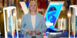 La comisión electoral niega registro al grupo de apoyo de periodista aspirante al Kremlin