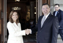 La costarricense Gisela Sánchez asume la presidencia del BCIE con promesa de transparencia