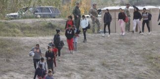 EE. UU. detuvo a 242.000 migrantes en la frontera sur en noviembre, dato similar a octubre