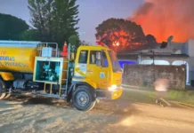Incendio en bodega de muebles en El Progreso provoca cuantiosas pérdidas millonarias