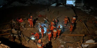 Continúan las tareas de rescate en noroeste de China tras terremoto que deja 127 muertos
