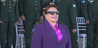 Castro confirma la construcción de cárcel en Islas del Cisne para ‘reconocidos delincuentes’