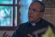 Hay metas que se pudieron alcanzar en el país, pero no se lograron, lamenta padre Tony Salinas