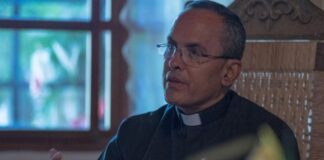 Hay metas que se pudieron alcanzar en el país, pero no se lograron, lamenta padre Tony Salinas