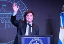 Javier Milei sortea su último sueldo como diputado y elogia sus primeros ajustes económicos