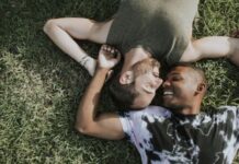 Descubren variantes genéticas asociadas al comportamiento bisexual