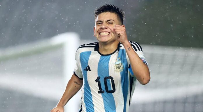 El Manchester City ficha al argentino Echeverri por 14 millones
