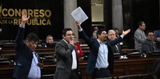 Diputados guatemaltecos denuncian compra de votos para la Presidencia del Congreso