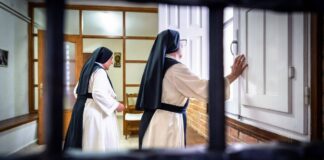 El papa pide el cese de la violencia en Haití tras el secuestro de seis religiosas