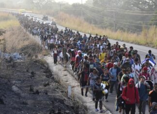 Caravana migrante que partió desde Honduras se desintegra a su paso por Guatemala