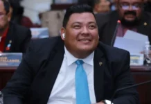 Congresista cuestiona la inactividad de diputados del PN y destaca la importancia del consenso en el Congreso Nacional