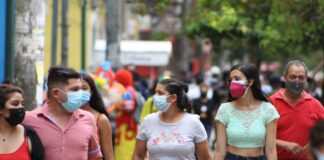 Piden retomar el uso de mascarillas en Honduras ante el aumento de casos de enfermedades respiratorias
