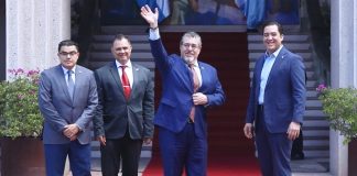 Bernardo Arévalo refuerza compromiso democrático durante visita a Xiomara Castro