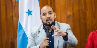 Daniel Sponda descarta la filtración de exámenes en evaluaciones a docentes