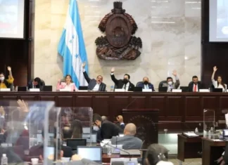 Oficialismo asegura que ya cuenta con 65 votos para aprobar el presupuesto general y la nueva junta directiva del CN