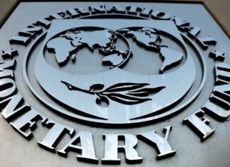 El FMI sube el crecimiento global al 3.1 %, que podría empeorar por la crisis del Mar Rojo