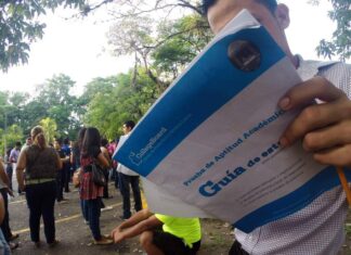 La UNAH realizará tres pruebas de admisión al año, según anunció el rector Odir Fernández