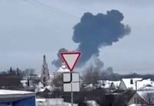 Rusia acusa a Ucrania de derribar un avión militar