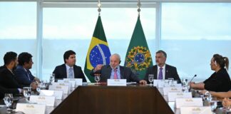 Lula recibe a la FIFA y afirma que Brasil está capacitado para albergar el Mundial de 2027