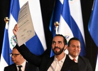 Nayib Bukele recibe la credencial de presidente electo de El Salvador