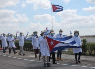 Doctores hondureños insisten en que médicos cubanos deben certificarse en el CMH