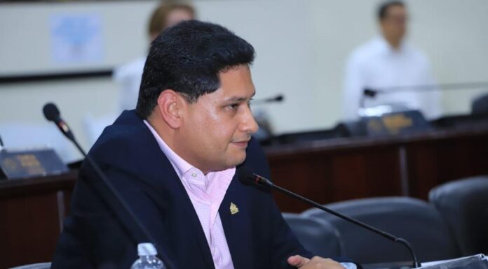 Ante amenazas a personal de la ASJ, el diputado Ramón Carranza dice que “Es inaceptable lo que vive Honduras”