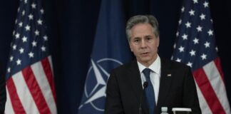 Estados Unidos restringirá visas a extranjeros que usan software espía contra periodistas y activistas