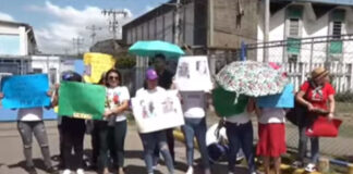 Empleados protestan por cierre de maquila en Villanueva, Cortés