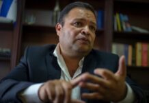 Propuesta de Ramón Barrios sobre reformas a las FFAA «son sanas», pero no es el momento dice Jari Dixon