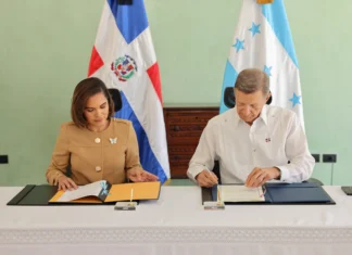 República Dominicana y Honduras acuerdan «fortalecer» el desarrollo económico bilateral