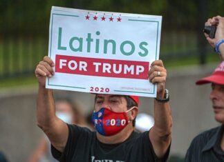 La retórica antiinmigrante de Trump no disuade a algunos latinos de votar por él