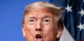 Trump demanda por difamación a la cadena ABC y al periodista George Stephanopoulos