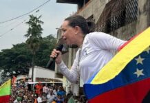 María Corina Machado se niega a que la sustituyan como candidata para las presidenciales