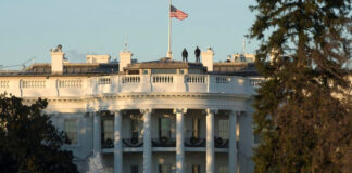 La Casa Blanca rechaza la decisión del Supremo sobre la nueva ley migratoria en Texas