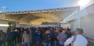 Autoridades rescatan a 221 migrantes, 46 de ellos menores de edad, en el centro de México