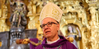 Quién no ama, no vive; amando se da vida, señala Vicente Nácher en homilía dominical