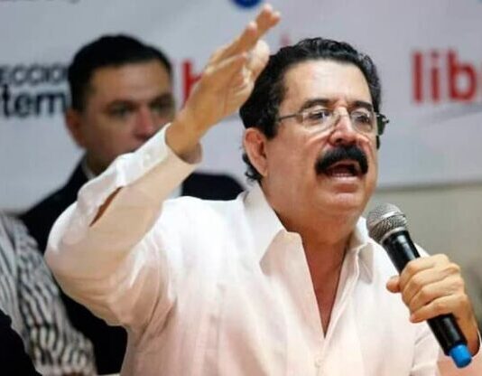 Manuel Zelaya denuncia «golpe de Estado electoral» en Honduras y llama a movilización