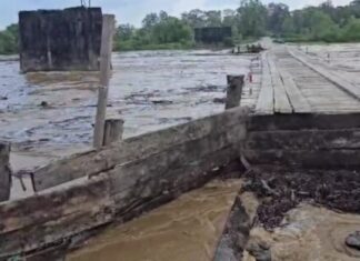 Varias comunidades quedan incomunicadas al caerse un puente en Iriona, Colón