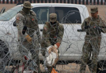 Supremo de EE. UU. prohibe ley de Texas que permite a policías detener y expulsar migrantes